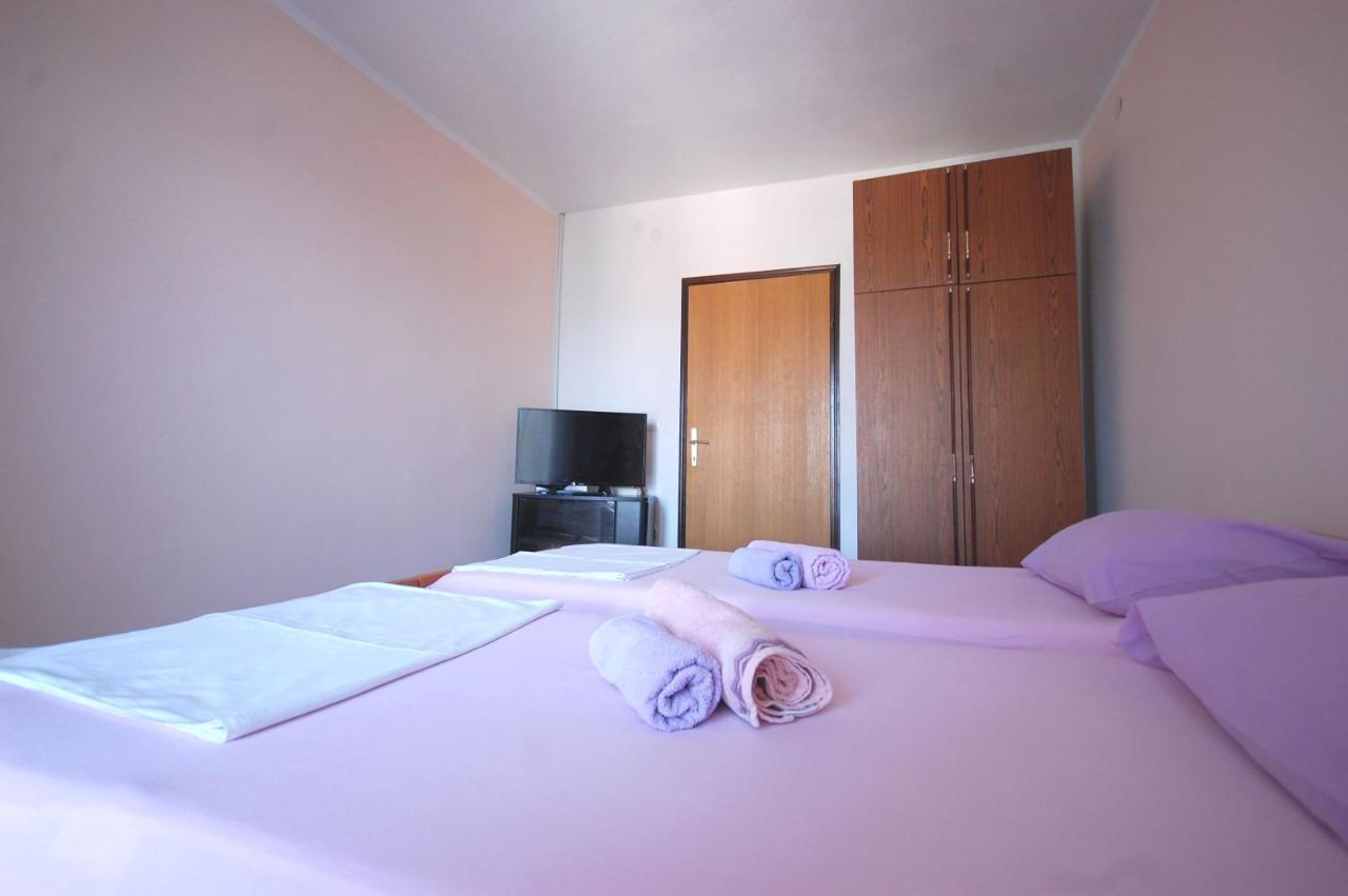 Apartments Dida By El-Pi Tours Njivice Ngoại thất bức ảnh