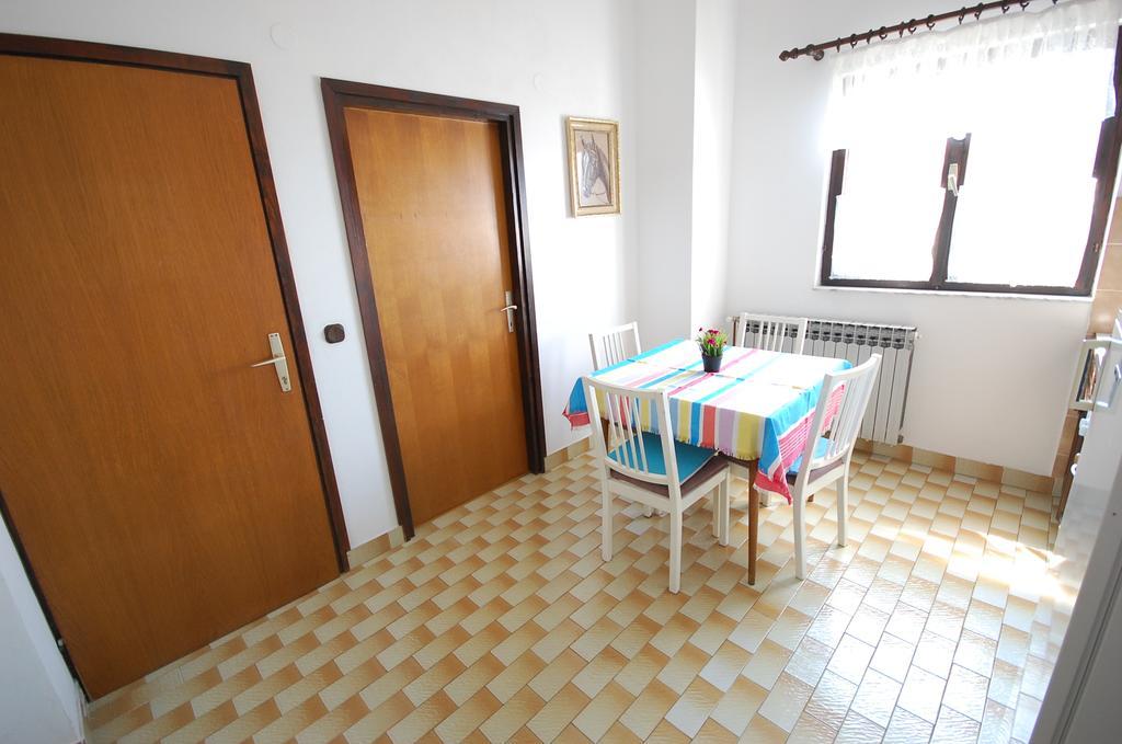 Apartments Dida By El-Pi Tours Njivice Phòng bức ảnh