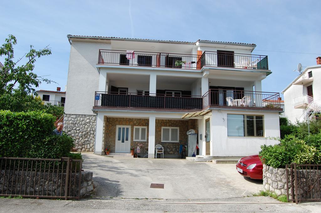 Apartments Dida By El-Pi Tours Njivice Ngoại thất bức ảnh