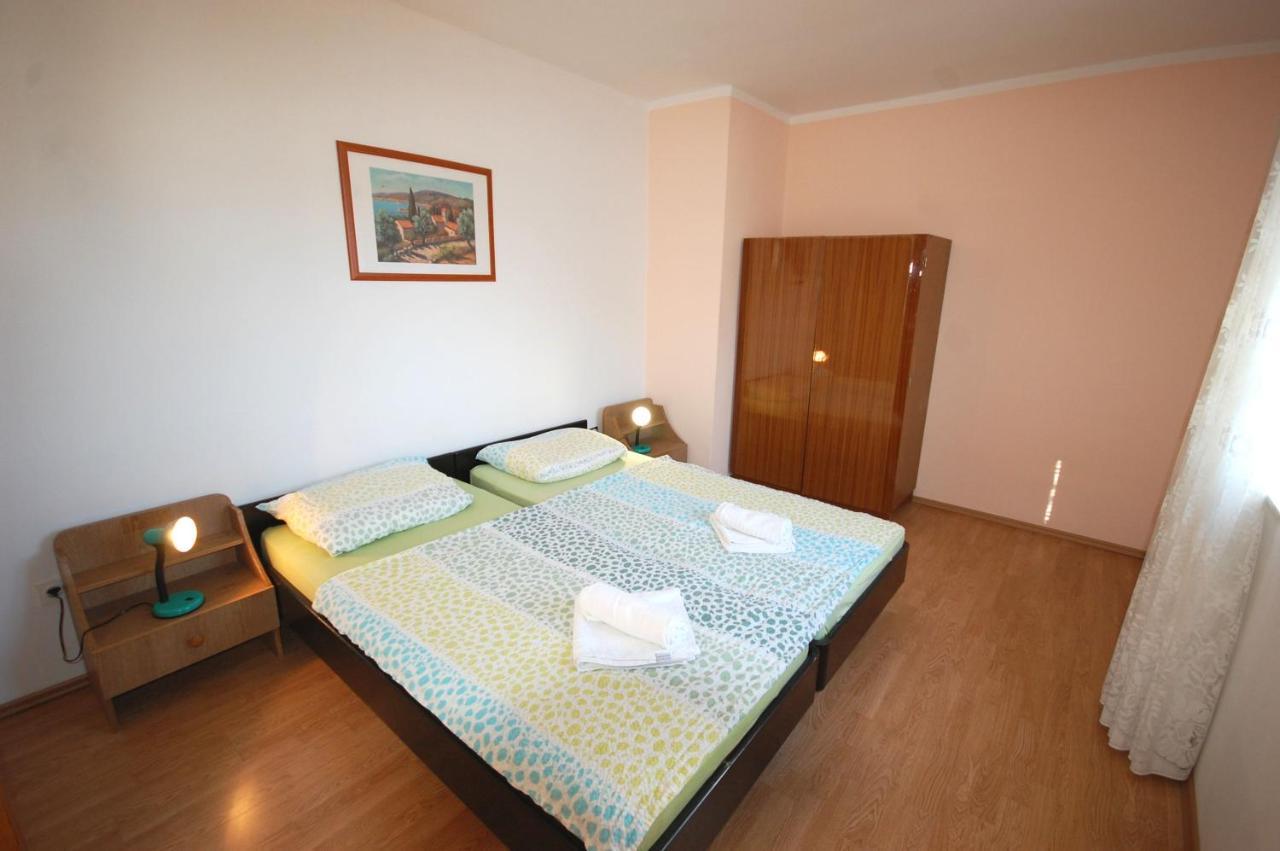 Apartments Dida By El-Pi Tours Njivice Ngoại thất bức ảnh