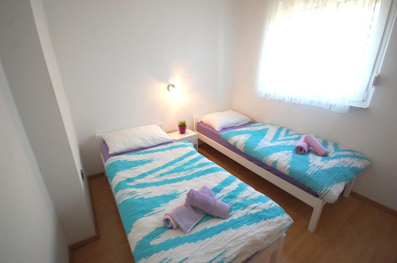 Apartments Dida By El-Pi Tours Njivice Ngoại thất bức ảnh