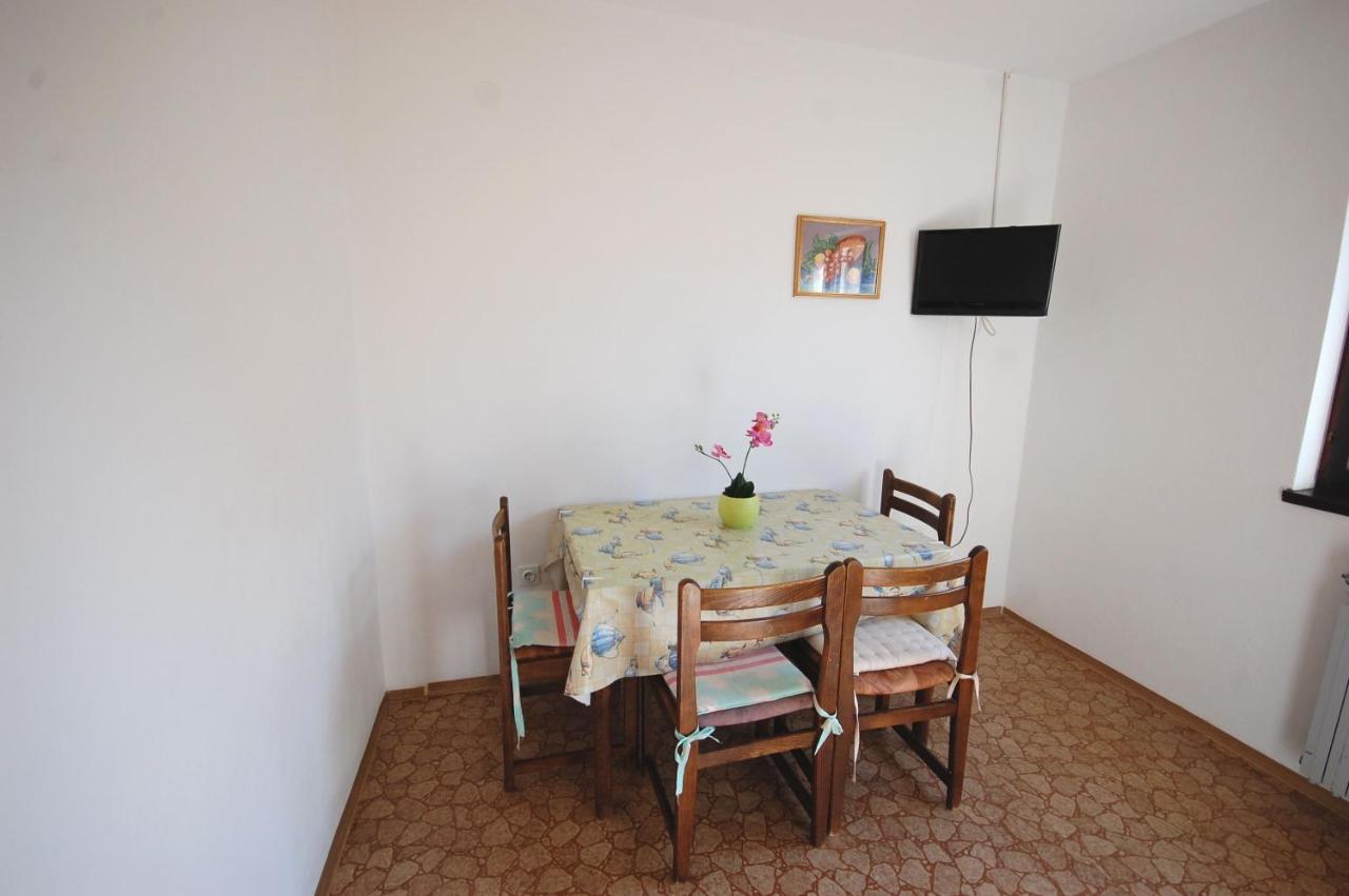 Apartments Dida By El-Pi Tours Njivice Ngoại thất bức ảnh