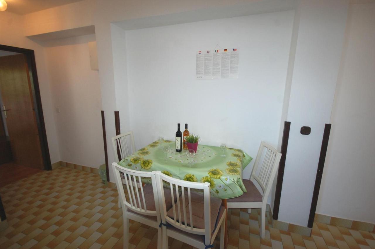 Apartments Dida By El-Pi Tours Njivice Ngoại thất bức ảnh