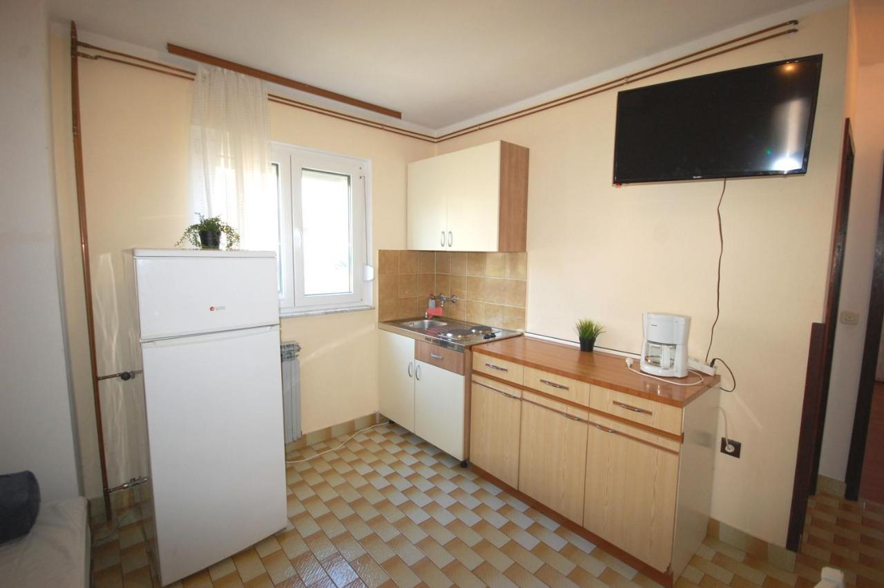 Apartments Dida By El-Pi Tours Njivice Ngoại thất bức ảnh