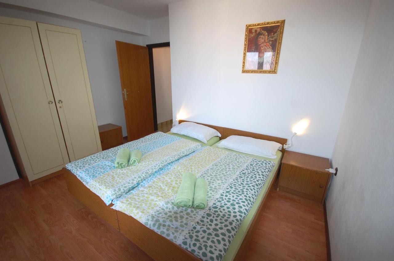 Apartments Dida By El-Pi Tours Njivice Ngoại thất bức ảnh